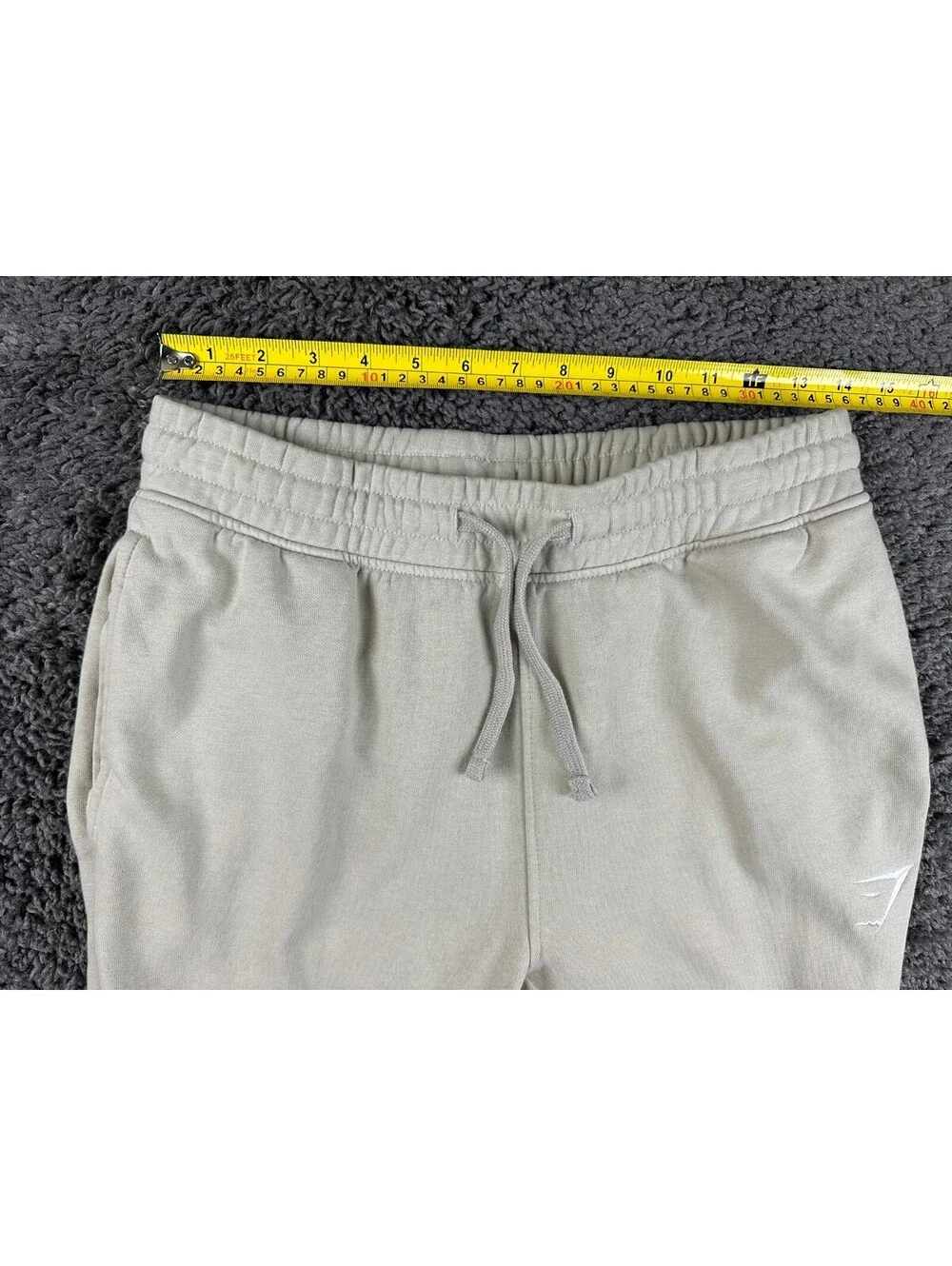 Gymshark Crest Joggers Mens Small Beige Tan Slim Fit Fleece Sweatpants Pants S